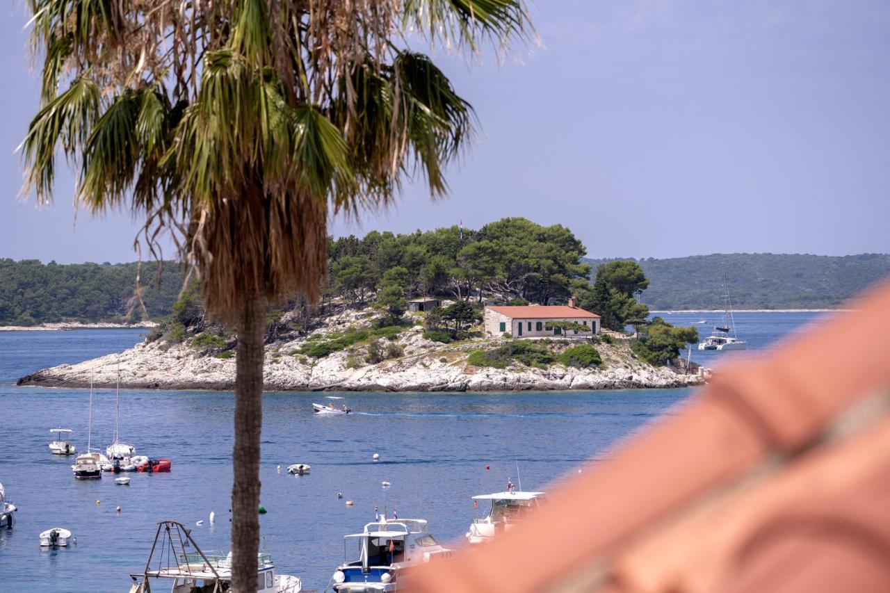 Apartments Villa Domus Marini Đảo Hvar Ngoại thất bức ảnh